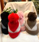 Gorro de lana corazón con pompón - Imagen 7