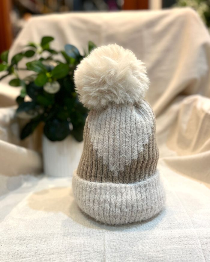 Gorro de lana corazón con pompón - Imagen 5